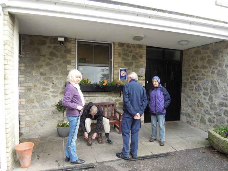 {short description of image}