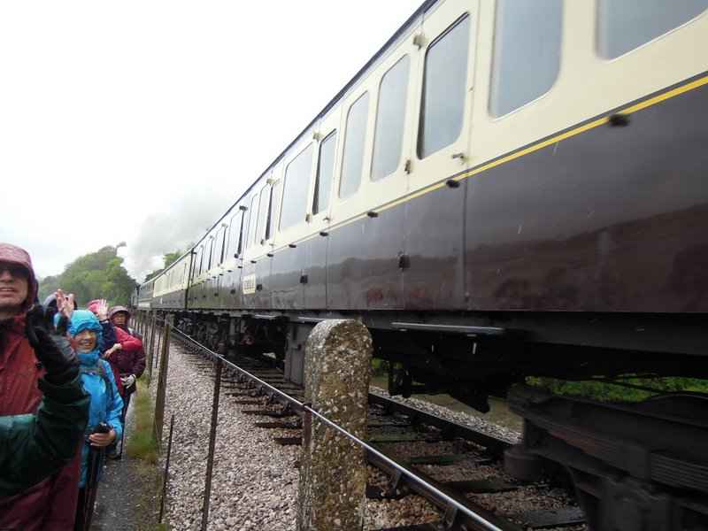 {short description of image}