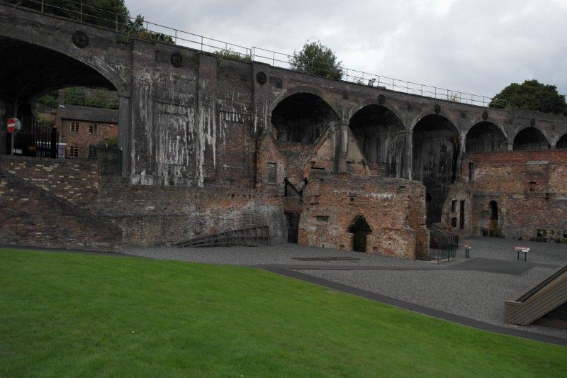 {short description of image}