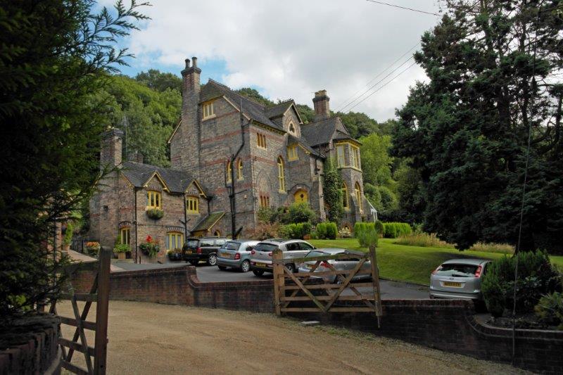 {short description of image}