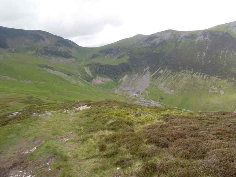 {short description of image}