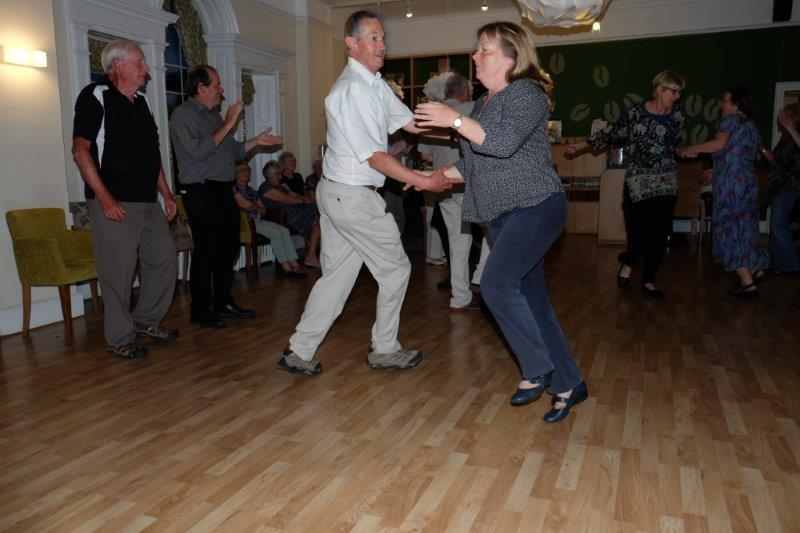 {short description of image}