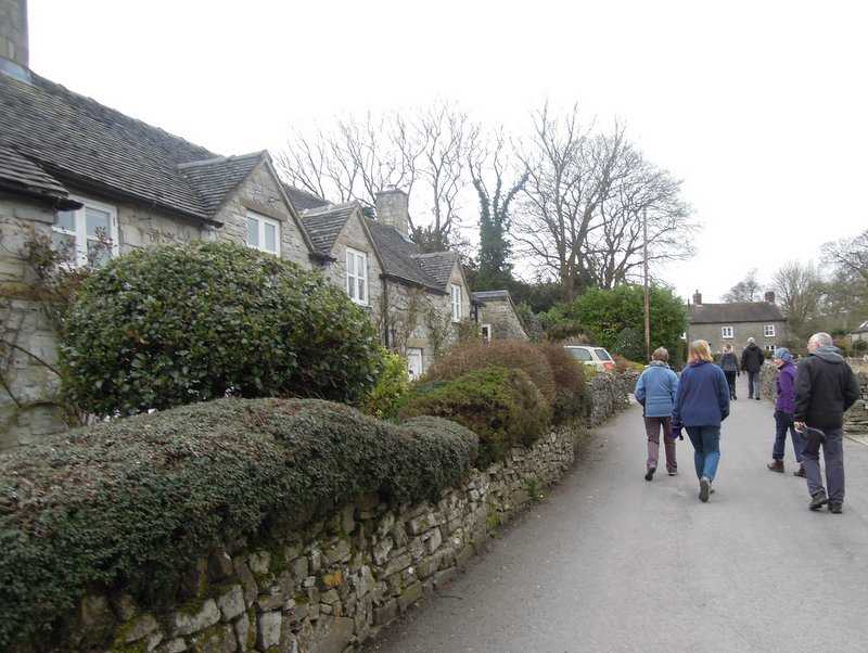 {short description of image}