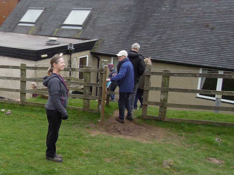 {short description of image}