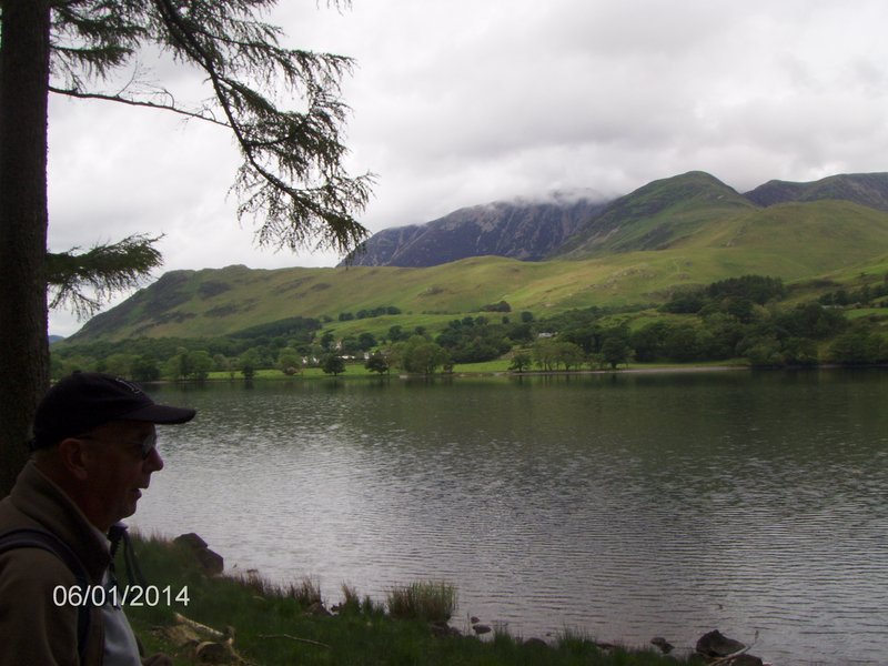 {short description of image}