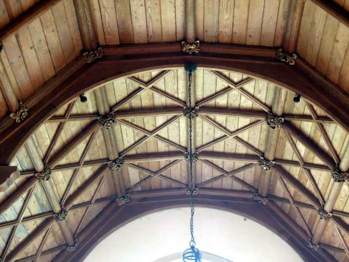 A striking ceiling