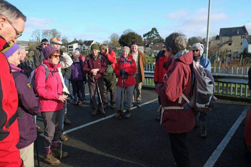 Cainscross CP. Ann greets a large party on a bright sunny day