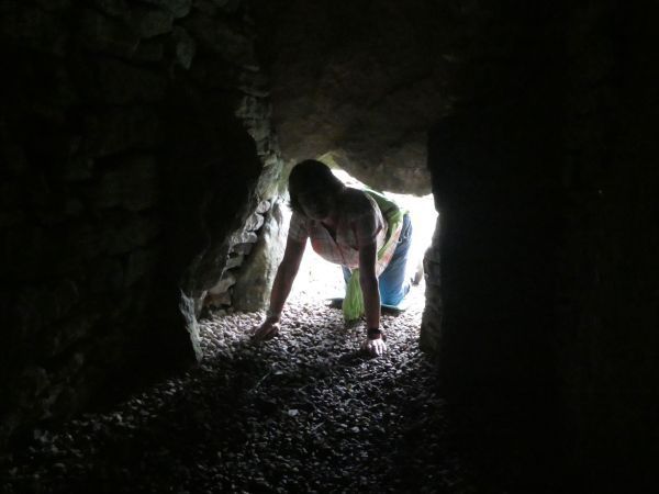 Where Sue inspects the Tumulus