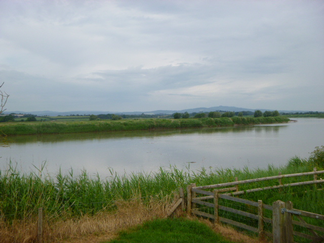 Walking beside the River Severn