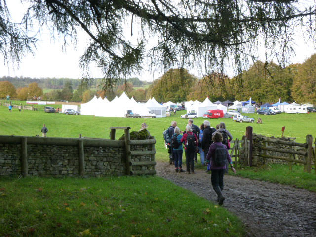 Jill successfully negotiates our way through, as our route to Foxcote on the footpath is partially blocked by this event. We return via the Wysis Way and the terrible climb back to St. Paul’s Epistle.